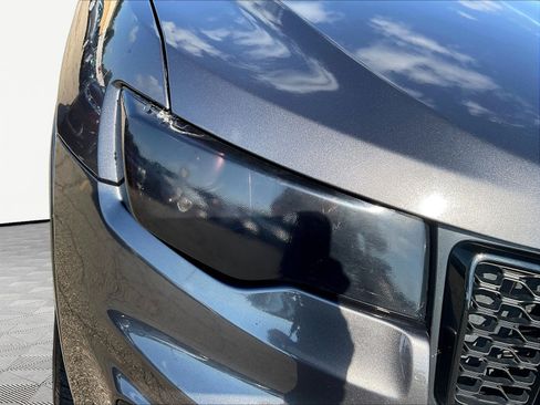 Used 2018 Jeep Grand Cherokee Altitude AWD/4WD image 32