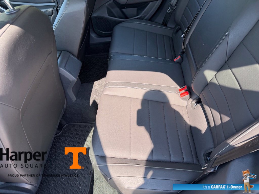 Used 2024 Volkswagen Jetta SE w/ Panoramic Sunroof Package FWD image 10