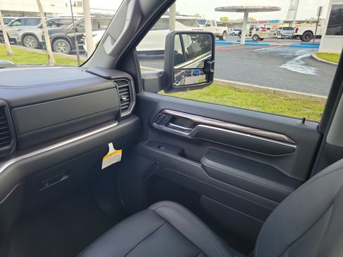 Used 2024 Chevrolet Silverado 2500 LTZ AWD/4WD image 14