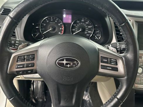 Used 2012 Subaru Outback 2.5i Limited image 16