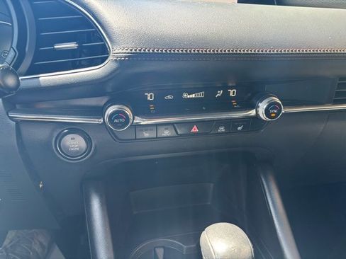 Used 2022 MAZDA MAZDA3 s image 14