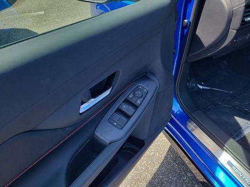 New 2026 Nissan Sentra SR w/ Floor Mat Package FWD image 6