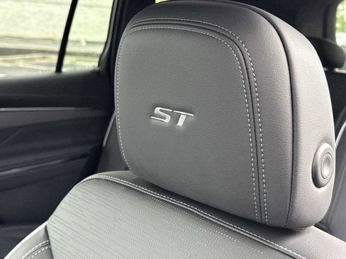 New 2025 Buick Enclave Sport Touring image 24