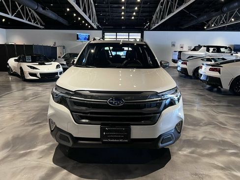 Used 2025 Subaru Forester Limited w/ Popular Package AWD/4WD image 8