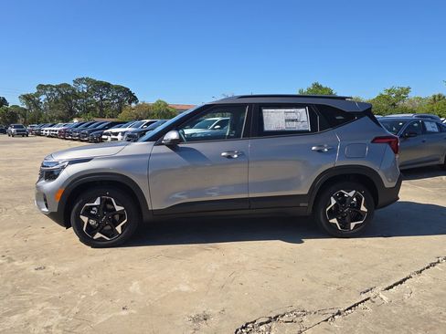 New 2026 Kia Seltos S FWD image 5