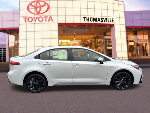 New 2026 Toyota Corolla SE FWD image 4