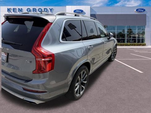 Used 2018 Volvo XC90 T6 Momentum w/ Convenience Package AWD/4WD image 3