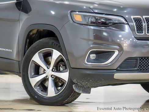 Used 2019 Jeep Cherokee Limited AWD/4WD image 3