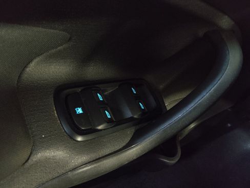 Used 2019 Ford Fiesta SE image 27