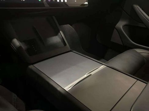 Used 2025 Tesla Model 3 Long Range image 59