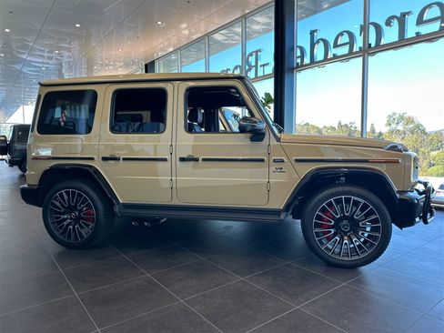 New 2025 Mercedes-Benz G 63 AMG 4MATIC image 2