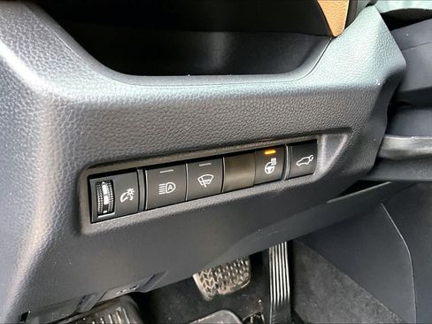 Certified 2021 Toyota RAV4 XLE Premium image 33