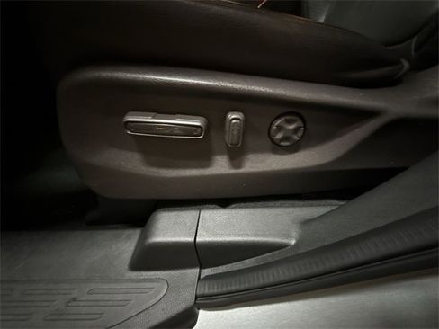 Used 2023 Honda Odyssey EX-L image 12