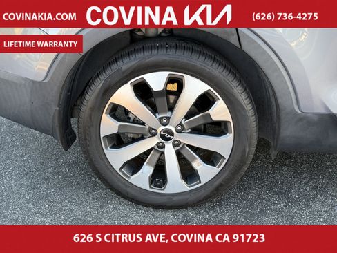 Certified 2022 Kia Telluride EX w/ EX Premium Package image 9