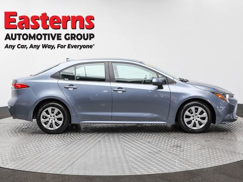 Used 2024 Toyota Corolla LE FWD image 4