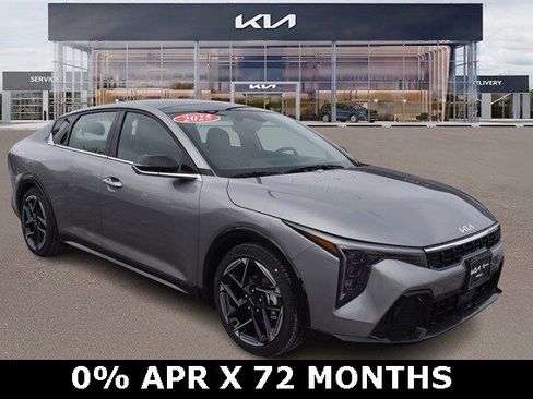 New 2025 Kia K4 GT-Line image 1