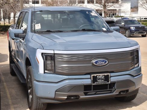 Certified 2023 Ford F150 Lightning Lariat image 4