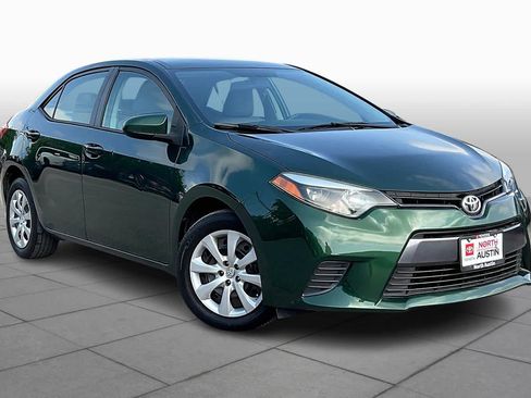 Used 2015 Toyota Corolla LE FWD image 3