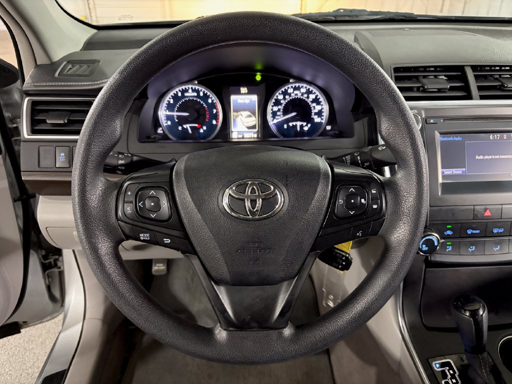 Used 2016 Toyota Camry LE FWD image 22