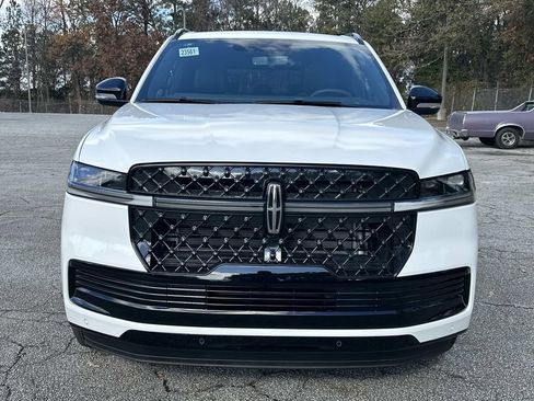 New 2025 Lincoln Navigator L Reserve w/ Jet Appearance Package image 2