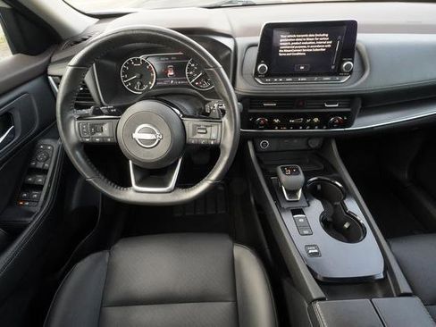 Used 2023 Nissan Rogue SV w/ SV Premium B Package image 16