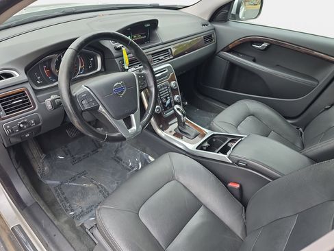 Used 2016 Volvo XC70 T5 Premier w/ Proximity Package image 16