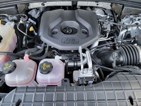 Certified 2022 Jeep Grand Cherokee Limited 4xe w/ Luxury Tech Group II image 40