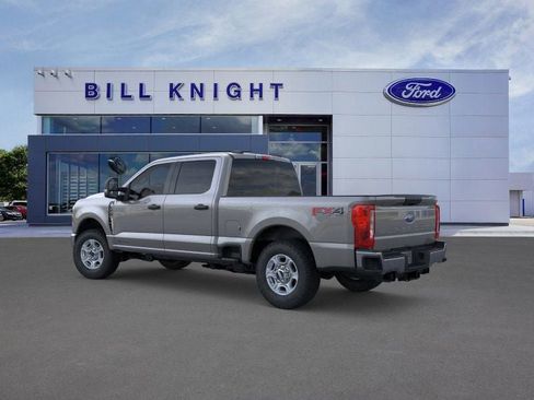 New 2026 Ford F250 XLT w/ FX4 Off-Road Package AWD/4WD image 4