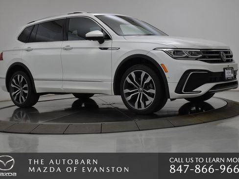 Used 2022 Volkswagen Tiguan SEL R-Line image 10