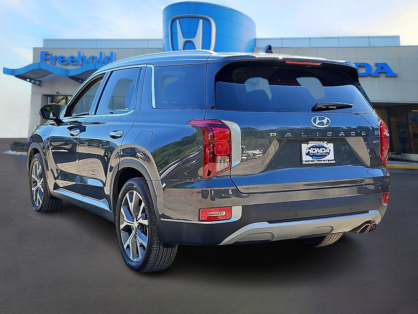 Used 2022 Hyundai Palisade SEL w/ 8P Bench Seat Package AWD/4WD image 5