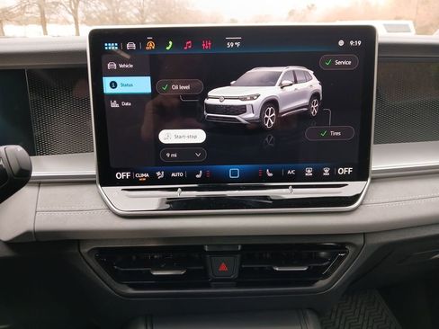 New 2026 Volkswagen Tiguan SE R-Line AWD/4WD image 18