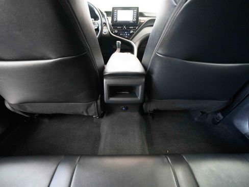 Used 2024 Toyota Camry SE w/ Cold Weather Package image 22