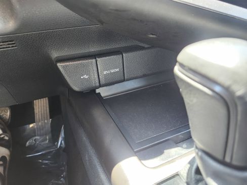 Used 2021 Toyota Camry SE FWD image 8