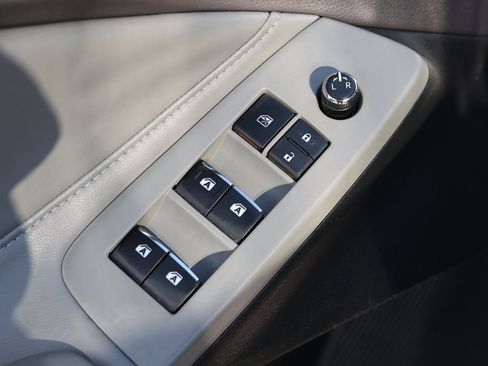 Used 2020 Toyota Avalon XLE image 28