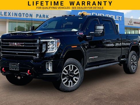 Used 2021 GMC Sierra 2500 AT4 w/ AT4 Premium Plus Package AWD/4WD image 2