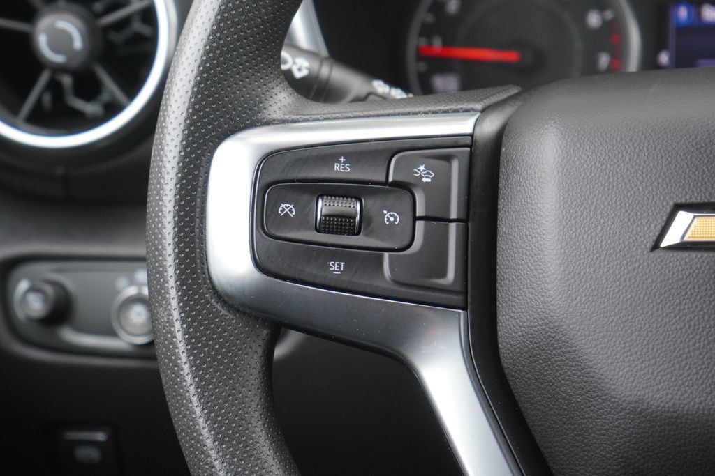 Used 2021 Chevrolet Blazer LT FWD image 13