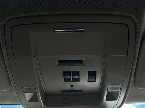 Used 2015 Chevrolet Silverado 2500 High Country w/ Duramax Plus Package image 40