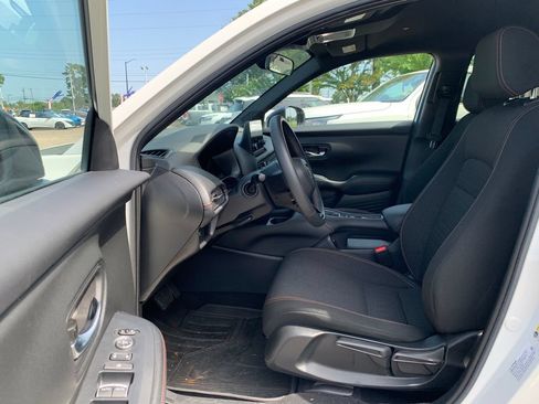 Used 2024 Honda HR-V Sport image 21