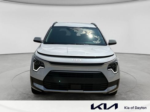 New 2026 Kia Niro EX FWD image 2