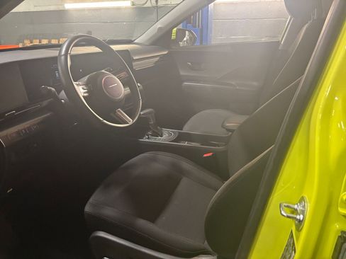 Used 2025 Hyundai Kona SEL image 36