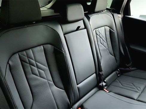 Used 2025 BMW X3 xDrive30i w/ Convenience Package image 38