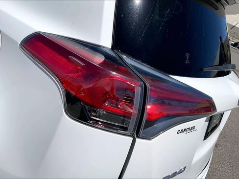 Used 2017 Toyota RAV4 XLE w/ All Weather Liner Package AWD/4WD image 27