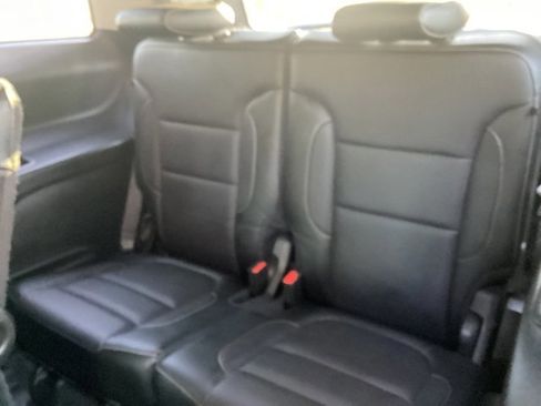 Used 2019 GMC Acadia SLT image 11