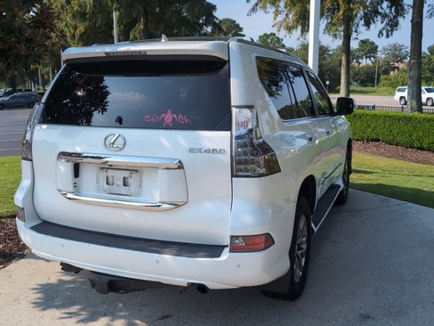 Used 2014 Lexus GX 460 Luxury AWD/4WD image 10