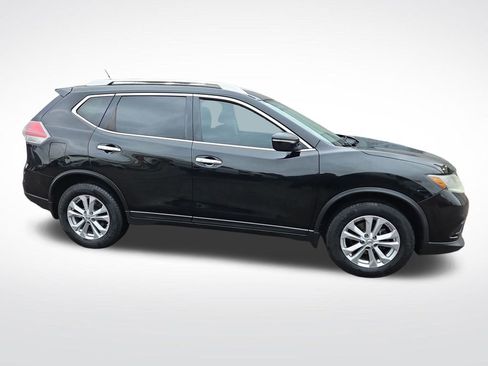 Used 2015 Nissan Rogue SV AWD/4WD image 6