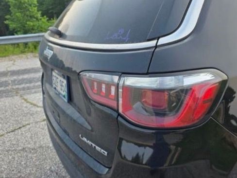 Used 2019 Jeep Compass Limited AWD/4WD image 20