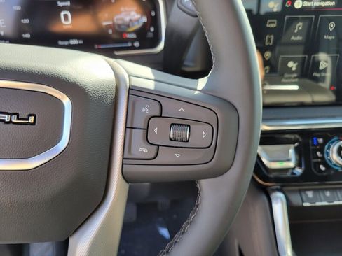 New 2026 GMC Sierra 2500 Denali w/ Denali Reserve Package image 17