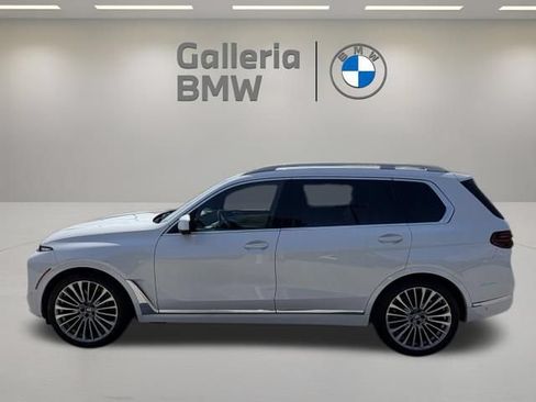 Used 2023 BMW X7 xDrive40i w/ Premium Package AWD/4WD image 9