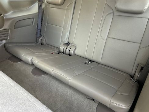 Used 2018 GMC Yukon SLT w/ Open Road Package image 16