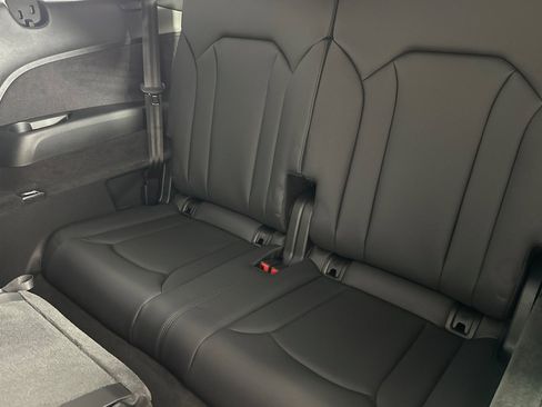 New 2026 Audi Q7 2.0T Premium image 14